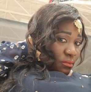 Meet your Posher, Alexise